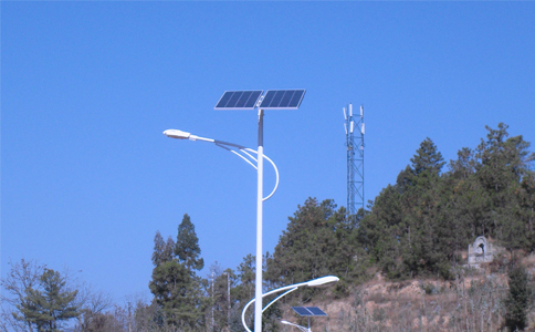 传统路灯和太阳能路灯哪个更具有优势